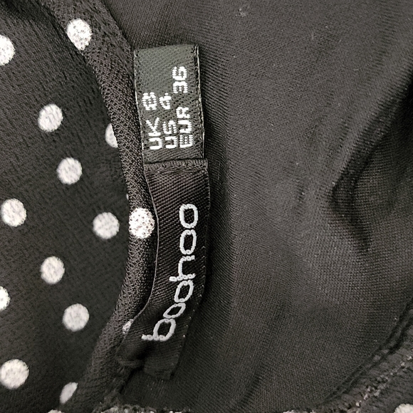 BOOHOO- Polka Dot Ruffle Open Back Tie Top (Size 4) - Picture 4 of 4